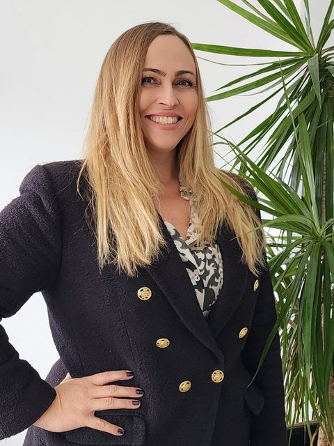 Sabrina F., directrice