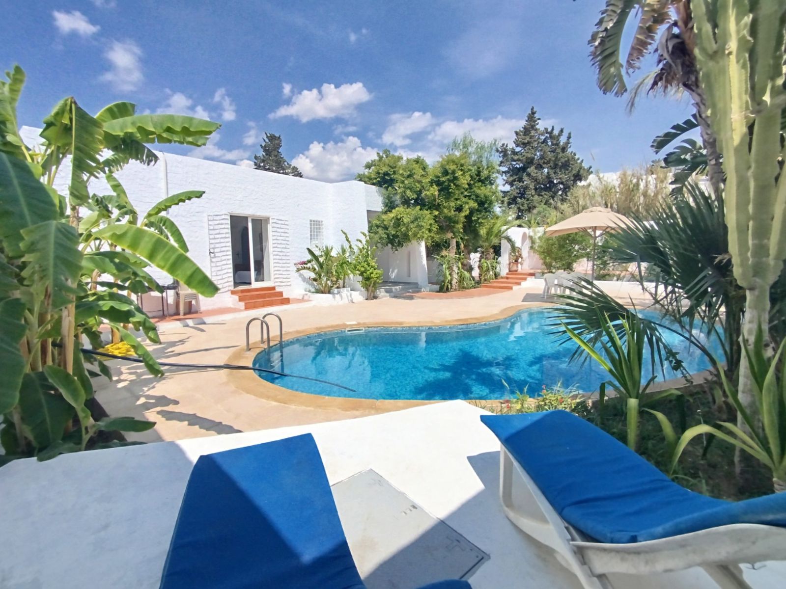 Villa meublée avec piscine, photo 2