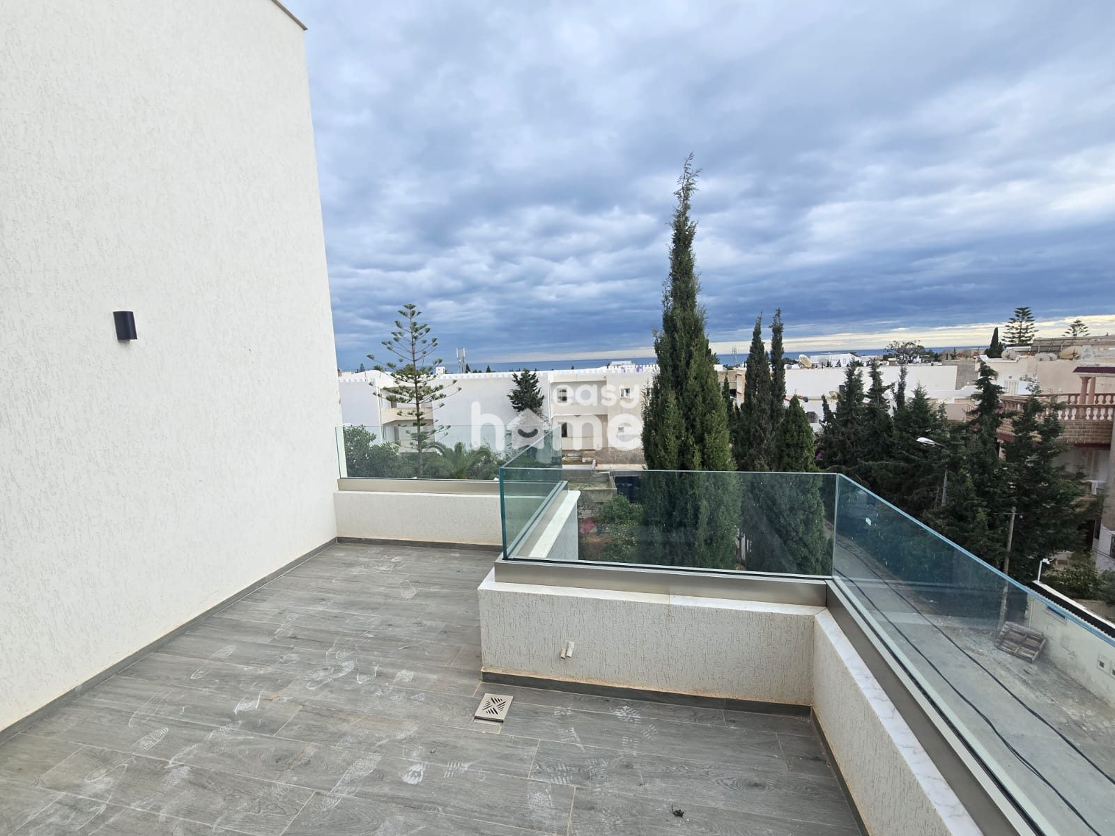 S+2 de 102m² avec terrasse vue mer, photo 3