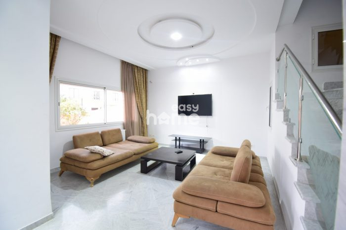 Deux duplex jumelés de 700 m² sur un terrain de 351m², photo 1