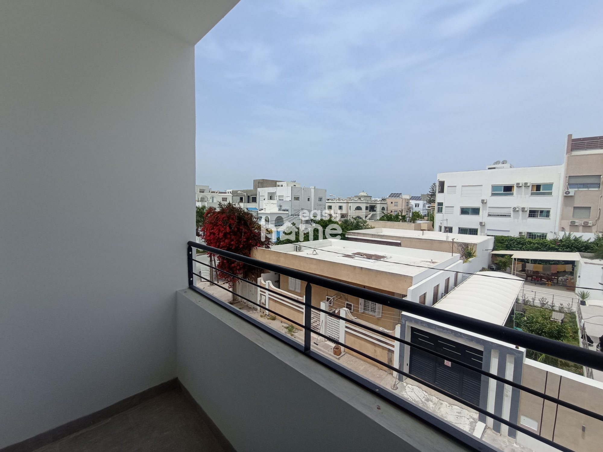 S+3 de 130m² avec une terrasse, photo 2