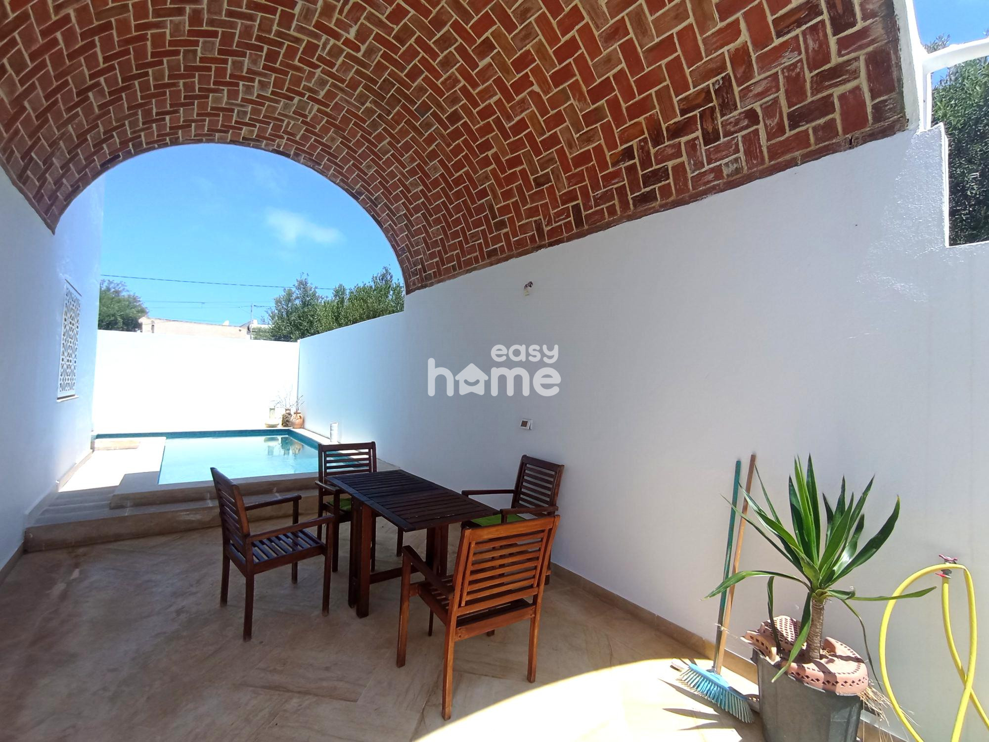 Villa meublée de 220m² sur 260m² terrain, photo 3