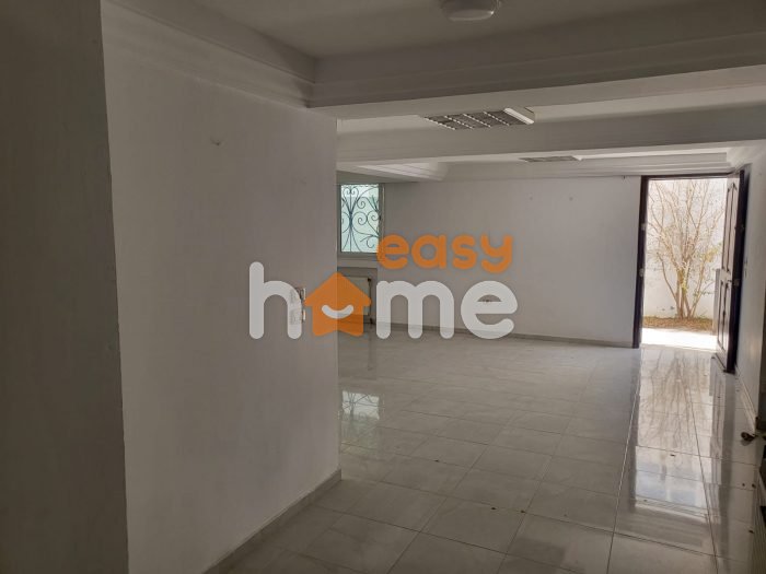 Maison · Ain Zaghouan / L'aouina, photo 1
