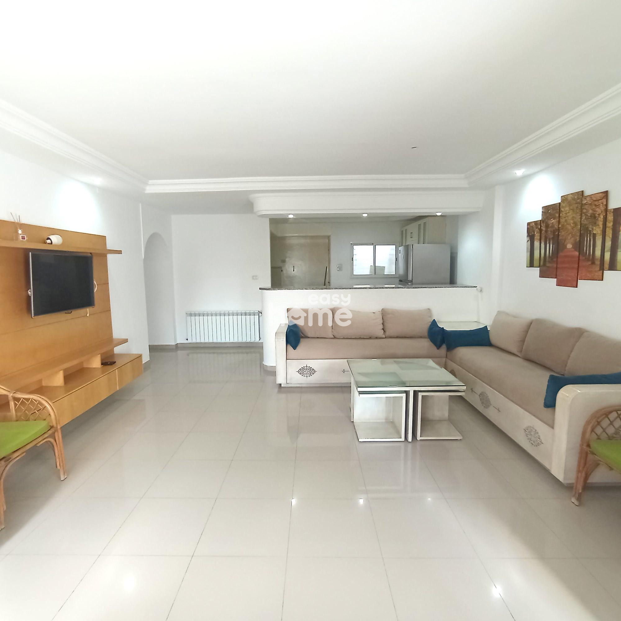 S+2 Meublé de 110m² avec une terrasse, photo 3